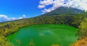 Info Budaya Danau Tolire