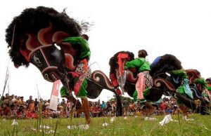 Tau Ga Kalau Jaranan Awalnya Untuk Memanggi Binatang Totem (Image : Kaskus) Info Budaya Jaranan Kesenian Prasejarah
