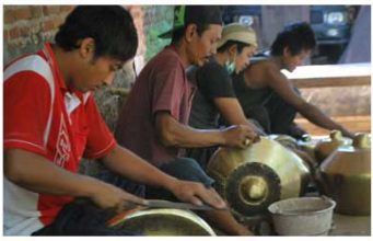 Info-Budaya-Kesenian-gong
