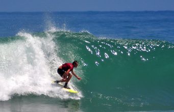 Info Budaya Pantai Sawarna wisata Alam dan Surga bagi pecinta surfing