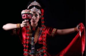 Info Budaya Tari Topeng Klana1 (Image : plukmecom)