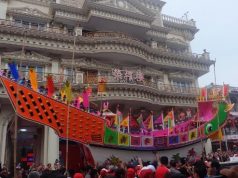 Info Budaya festival bakar tongkang"Kapal Yang Akan Dibakar" (Image : travelingyuk com)