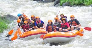 wisata jawa timur Ka Sembon Rafting (Image : dolandolen com)