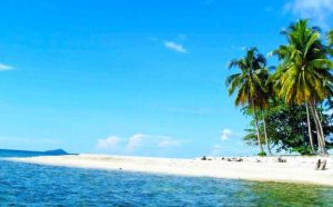 Wisata alam pulau randayan di daerah seribu sungai (Image : indo-kaya com)