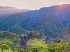 Wisata indonesia wae rebo rumah adat mbaru niang (image : Capture Youtube)