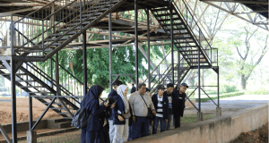 Salah satu situs utama yang menjadi objek kajian adalah Candi Tikus, sebuah bangunan petirtaan yang menjadi salah satu ikon arkeologi Trowulan.