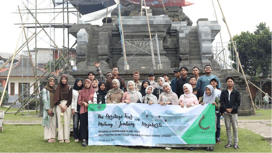 Salah satu kegiatan utama dalam praktikum ini adalah dokumentasi situs. Mahasiswa melakukan pencatatan lapangan, pengambilan foto, serta pendokumentasian berbagai bagian bangunan yang dianggap memiliki nilai historis dan arkeologis.